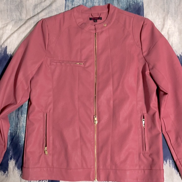 Leather jacket - Picture 3 of 5